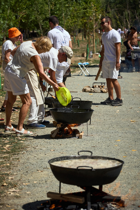 Fotos de los calderetes de fiestas de Burlada