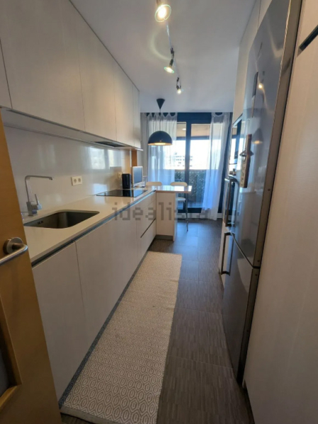 Cocina con salida a la terraza