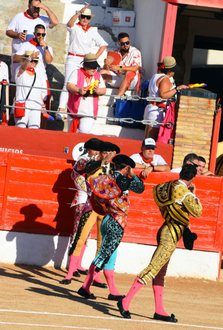 Los diestros David Fandila 'El Fandi', Fernando Adrián y Cristiano Torres se enfrentaron en la plaza de Corella este sábado, 26 de septiembre, a cinco toros de Antonio Bañuelos y uno de El Pilar.
