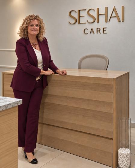 María José Ruiz, directora de SESHAICARE, en la nueva boutique de la firma navarra