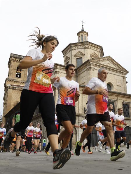 Fotos de la XIII Carrera Solidaria Navarra en Pamplona.