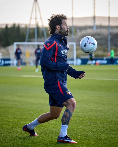 Fotos del entrenamiento de Osasuna en Tajonar, este viernes 23 de octubre