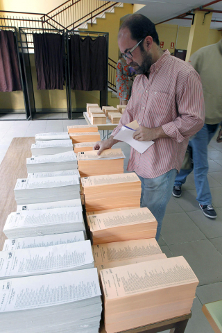 Jornada de votaciones de las elecciones autonómicas del 22-M