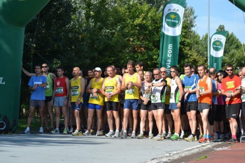 Éxito de participación con 257 corredores en la I Carrera contra la Leucemia, en la que se han proclamado vencedores Daniel Sanz y Cyntia Martínez.