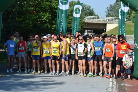 Éxito de participación con 257 corredores en la I Carrera contra la Leucemia, en la que se han proclamado vencedores Daniel Sanz y Cyntia Martínez.