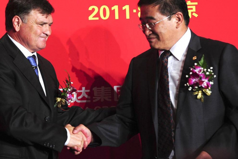 Imágenes de la presentación de Camacho como seleccionador de China. Domingo 14 de agosto de 2011