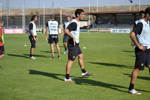 Raúl García se entrena en las instalaciones de Tajonar por primera vez tras su regreso al Club Atlético Osasuna.