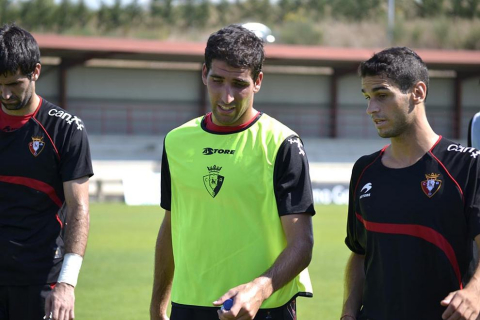 Raúl García se entrena en las instalaciones de Tajonar por primera vez tras su regreso al Club Atlético Osasuna.