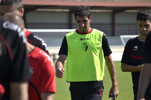 Raúl García se entrena en las instalaciones de Tajonar por primera vez tras su regreso al Club Atlético Osasuna.