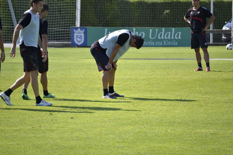 Raúl García se entrena en las instalaciones de Tajonar por primera vez tras su regreso al Club Atlético Osasuna.