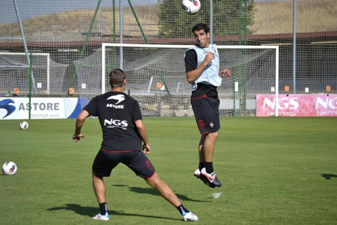 Raúl García se entrena en las instalaciones de Tajonar por primera vez tras su regreso al Club Atlético Osasuna.
