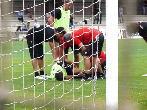 La nota negativa del entrenamiento en Tajonar ha sido la lesión de Echaide, que se ha visto obligado a retirarse por un problema en la rodilla izquierda y, aunque parece una lesión de importancia, no se conocerá el diagnóstico hasta realizarle una resonancia magnética en la Clínica San Miguel de Pamplona.