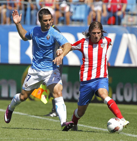 Osasuna consigue un empate en el Vicente Calderón en la segunda jornada de la temporada 2011/2012.