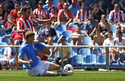 Osasuna consigue un empate en el Vicente Calderón en la segunda jornada de la temporada 2011/2012.