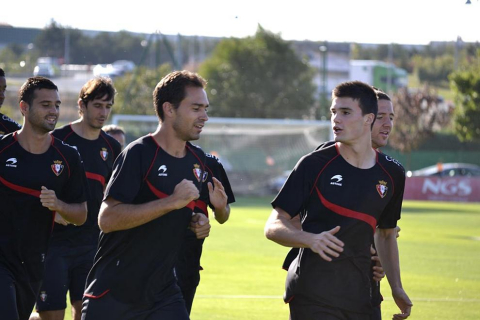 Osasuna ha vuelto a las entrenamientos en Tajonar para preparar el partido del próximo domingo ante el Sporting de Gijón en el Reyno de Navarra