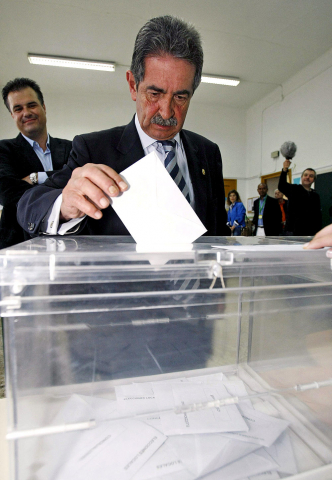 Jornada de votaciones de las elecciones autonómicas del 22-M