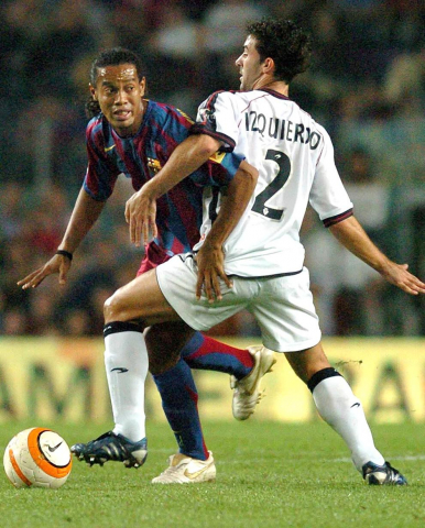 Repasa los Barcelona-Osasuna a través de imágenes de sus enfrentamientos en el Camp Nou