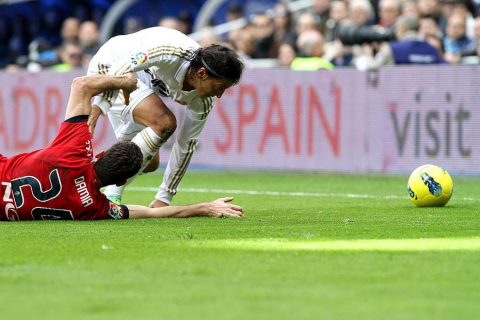 Imágen del Real Madrid-Osasuna jugado en el Santiago Bernabéu que los de Mourinho han ganado 7-1