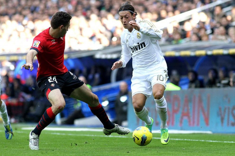 Imágen del Real Madrid-Osasuna jugado en el Santiago Bernabéu que los de Mourinho han ganado 7-1
