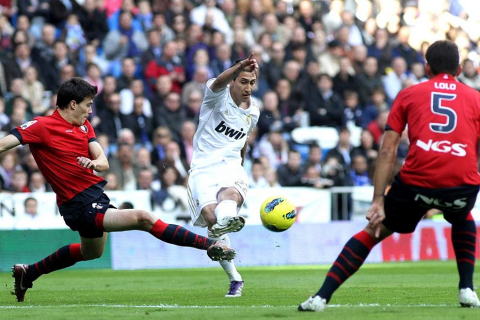 Imágen del Real Madrid-Osasuna jugado en el Santiago Bernabéu que los de Mourinho han ganado 7-1