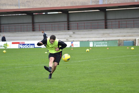 Osasuna se ha entrenado este lunes en Tajonar tras la abultada derrota en el Santiago Bernabéu ante el Real Madrid por 7-1