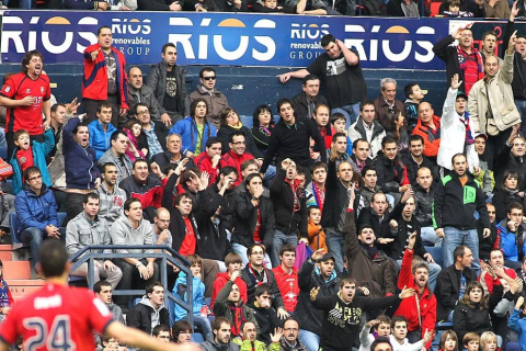 Imágenes de la afición del Reyno de Navarra en el encuentro Osasuna 0 - Rayo Vallecano 0.