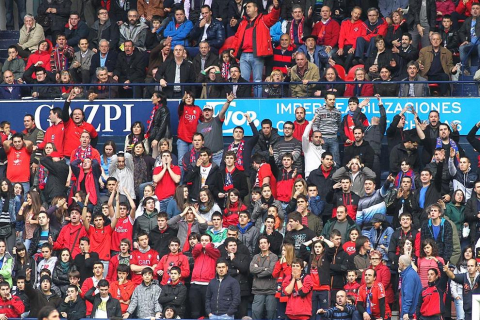 Imágenes de la afición del Reyno de Navarra en el encuentro Osasuna 0 - Rayo Vallecano 0.
