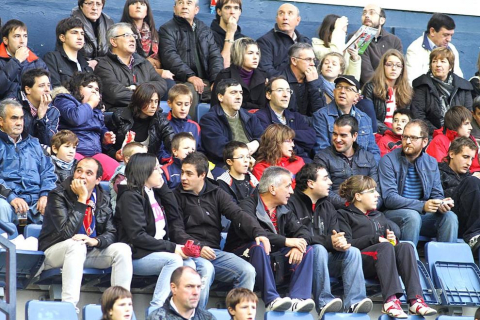 Imágenes de la afición del Reyno de Navarra en el encuentro Osasuna 0 - Rayo Vallecano 0.