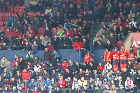 Imágenes de la afición del Reyno de Navarra en el encuentro Osasuna 0 - Rayo Vallecano 0.