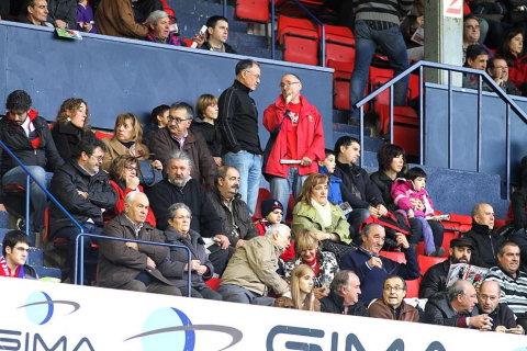 Imágenes de la afición del Reyno de Navarra en el encuentro Osasuna 0 - Rayo Vallecano 0.