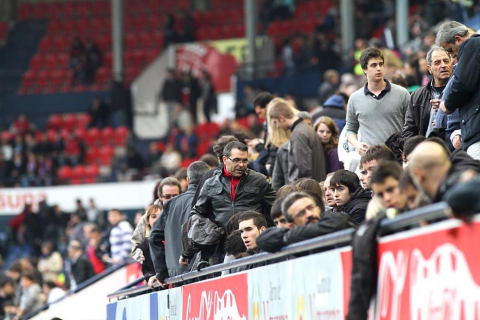 Imágenes de la afición del Reyno de Navarra en el encuentro Osasuna 0 - Rayo Vallecano 0.