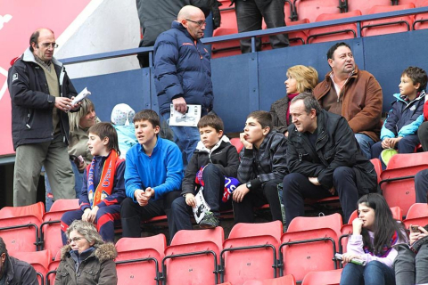 Imágenes de la afición del Reyno de Navarra en el encuentro Osasuna 0 - Rayo Vallecano 0.