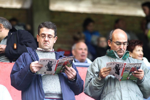 Imágenes de la afición del Reyno de Navarra en el encuentro Osasuna 0 - Rayo Vallecano 0.