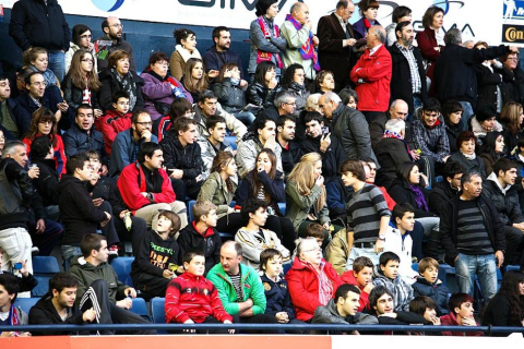 Imágenes de la afición del Reyno de Navarra en el encuentro Osasuna 0 - Rayo Vallecano 0.