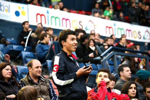 Imágenes de la afición del Reyno de Navarra en el encuentro Osasuna 0 - Rayo Vallecano 0.