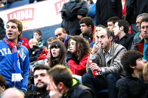 Imágenes de la afición del Reyno de Navarra en el encuentro Osasuna 0 - Rayo Vallecano 0.