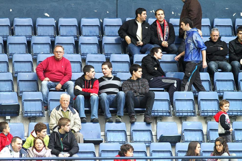 Imágenes de la afición del Reyno de Navarra en el encuentro Osasuna 0 - Rayo Vallecano 0.