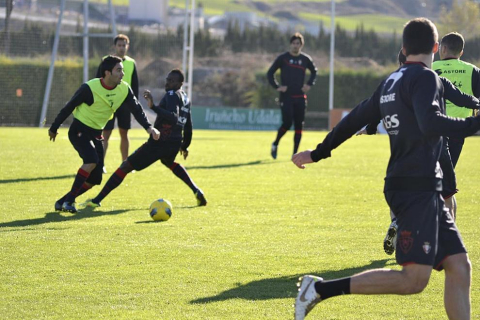 Último entrenamiento de Osasuna y convocatoria para el partido ante el Espanyol