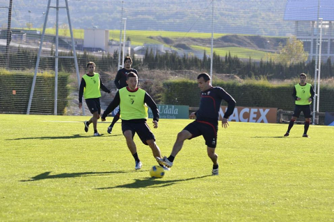 Último entrenamiento de Osasuna y convocatoria para el partido ante el Espanyol