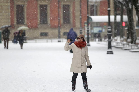 Varios lugares de Pamplona amanecen nevados este 5 de febrero