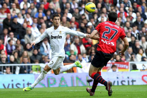 Imágen del Real Madrid-Osasuna jugado en el Santiago Bernabéu que los de Mourinho han ganado 7-1