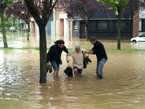 Imágenes de los lectores de riadas en Pamplona y Comarca