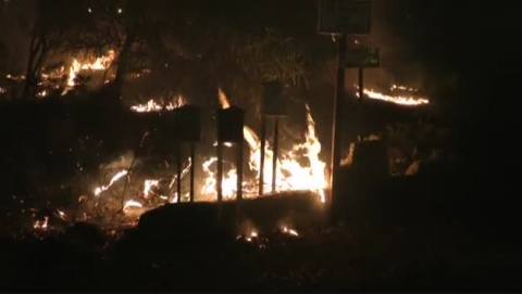 Desalojadas más de un millar de personas por un incendio en Jávea