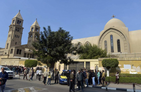 Catedral ortodoxa copta de San Marcos después de una explosión dentro de la catedral de El Cairo