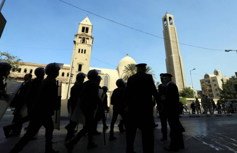 Catedral ortodoxa copta de San Marcos después de una explosión dentro de la catedral de El Cairo