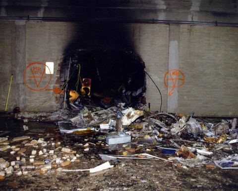 El FBI ha publicado un archivo de fotos con imágenes nunca vistas de los atentados del 11-S donde se muestra la devastación que sufrió el Pentágono