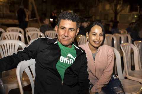 La plaza de San Francisco de Pamplona acogió, la noche del 18 de agosto, una nueva sesión del programa de cine al aire libre organizado por el Ayuntamiento de Pamplona para este mes de agosto. En esta ocasión, la película proyectada fue 'Esperando al rey', un filme protagonizado por el conocido actor Tom Hanks.