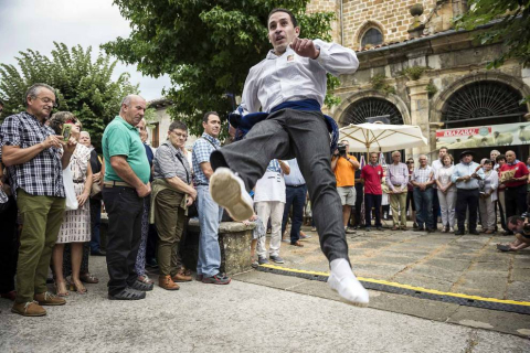 Un hotel de Pamplona paga 4.500 euros por el queso ganador del Artzai Eguna