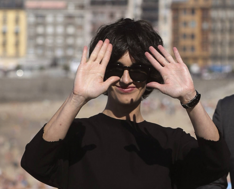 Numerosas estrellas del mundo del cine brillan ya en la capital donostiarra para participar en la 65 edición del Festival Internacional de Cine de San Sebastián, que comienza este viernes.