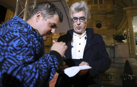 Numerosas estrellas del mundo del cine brillan ya en la capital donostiarra para participar en la 65 edición del Festival Internacional de Cine de San Sebastián, que comienza este viernes.